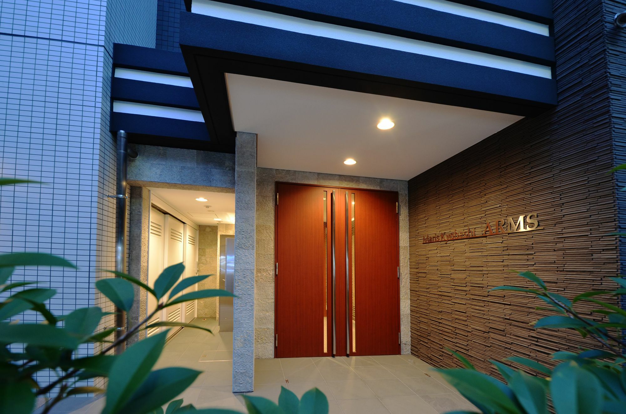 The Wonder At Stay-Maris Kyobashi Arms- โอซาก้า ภายนอก รูปภาพ